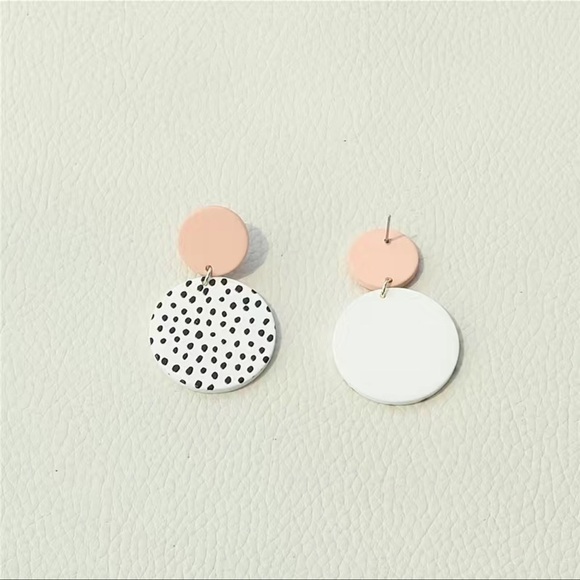 Elegant Dangle Earrings Pink Acrylic Circle White Black Dot Pattern - Picture 3 of 7